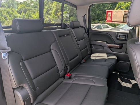 Used 2018 GMC Sierra 1500 SLT w/ SLT Premium Package AWD/4WD image 22