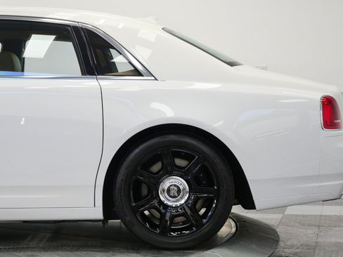 Used 2013 Rolls-Royce Ghost RWD image 52