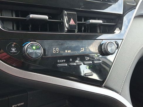 Used 2023 Toyota Camry SE FWD image 20