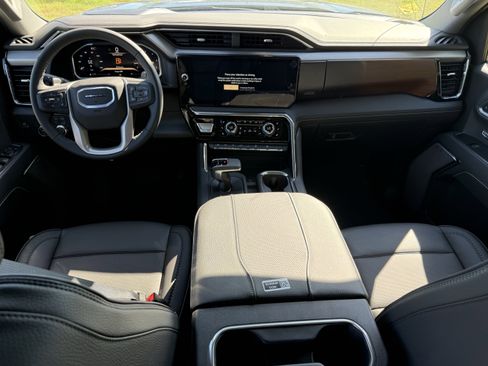 New 2026 GMC Sierra 1500 Denali w/ Denali Reserve Package image 10