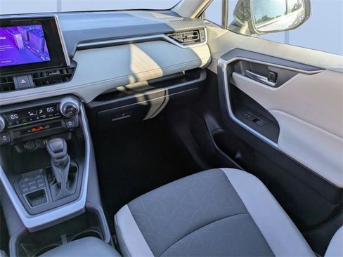 Used 2025 Toyota RAV4 XLE image 17