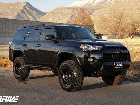 Used 2022 Toyota 4Runner TRD Off-Road Premium w/ Moonroof Package image 1