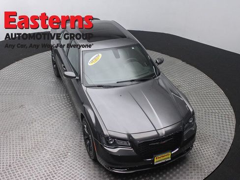 Used 2023 Chrysler 300 S RWD image 3