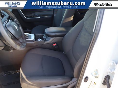 Used 2023 Toyota RAV4 LE FWD image 18