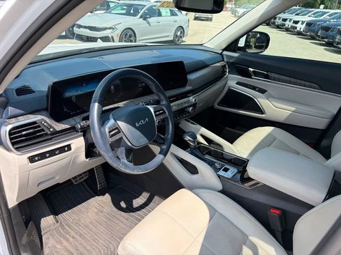 Certified 2024 Kia Telluride SX FWD image 6