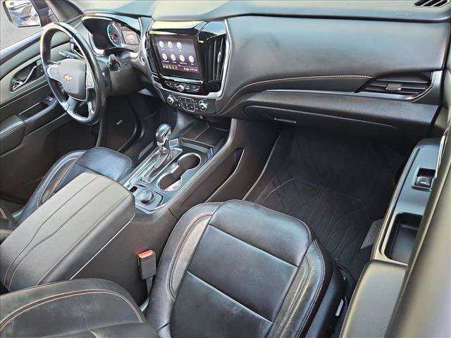 Used 2021 Chevrolet Traverse LT w/ LT Premium Package FWD image 23