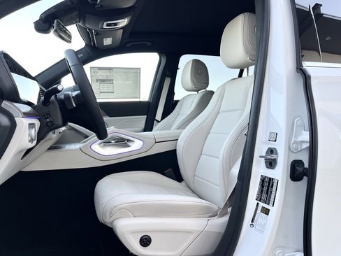 Certified 2024 Mercedes-Benz GLS 450 4MATIC image 3