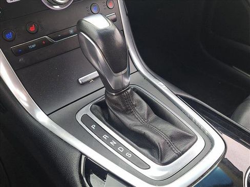 Used 2018 Ford Edge Titanium w/ Equipment Group 301A image 14