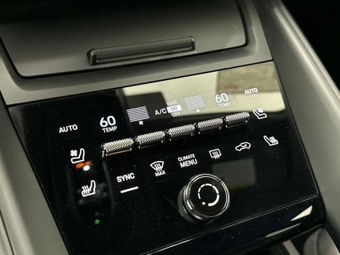 Used 2024 Porsche Macan 4 Electric image 19