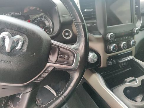 Used 2019 RAM 1500 Laramie AWD/4WD image 29