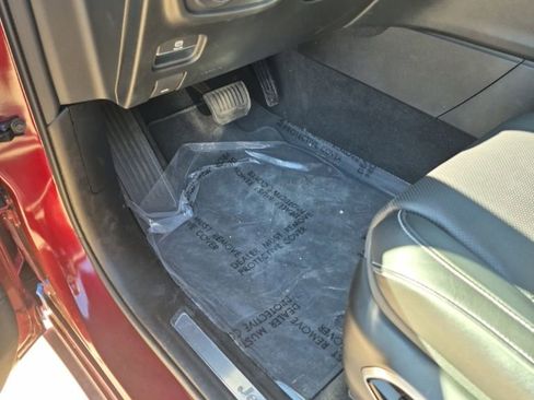 New 2024 Jeep Grand Cherokee Overland w/ Advanced Protech Group III image 24