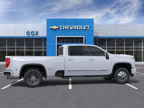 New 2026 Chevrolet Silverado 3500 High Country AWD/4WD image 5