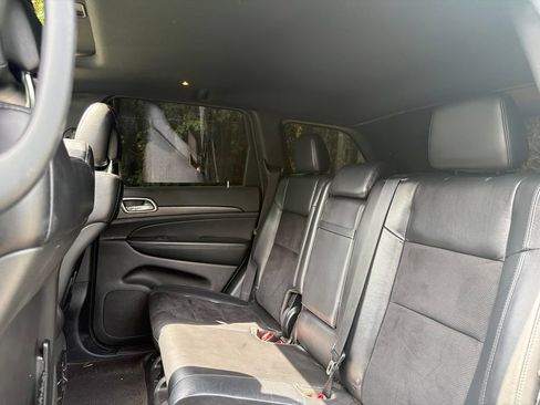 Used 2018 Jeep Grand Cherokee Altitude AWD/4WD image 13