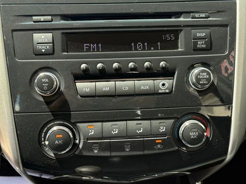Used 2015 Nissan Altima 2.5 S w/ Sport Value Package FWD image 16