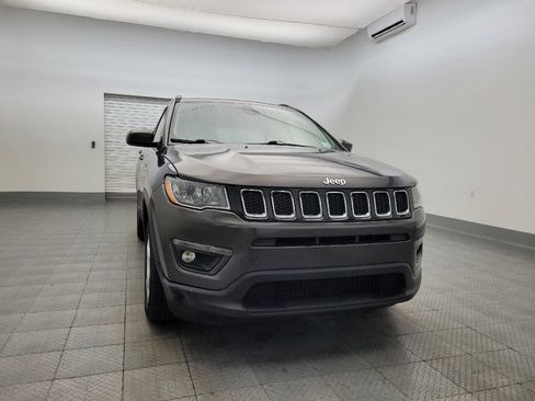 Used 2018 Jeep Compass Latitude AWD/4WD image 14