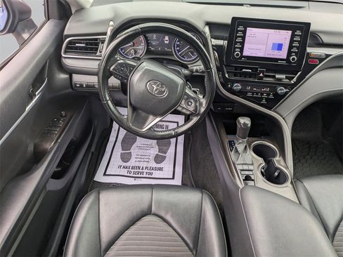 Used 2023 Toyota Camry SE image 15