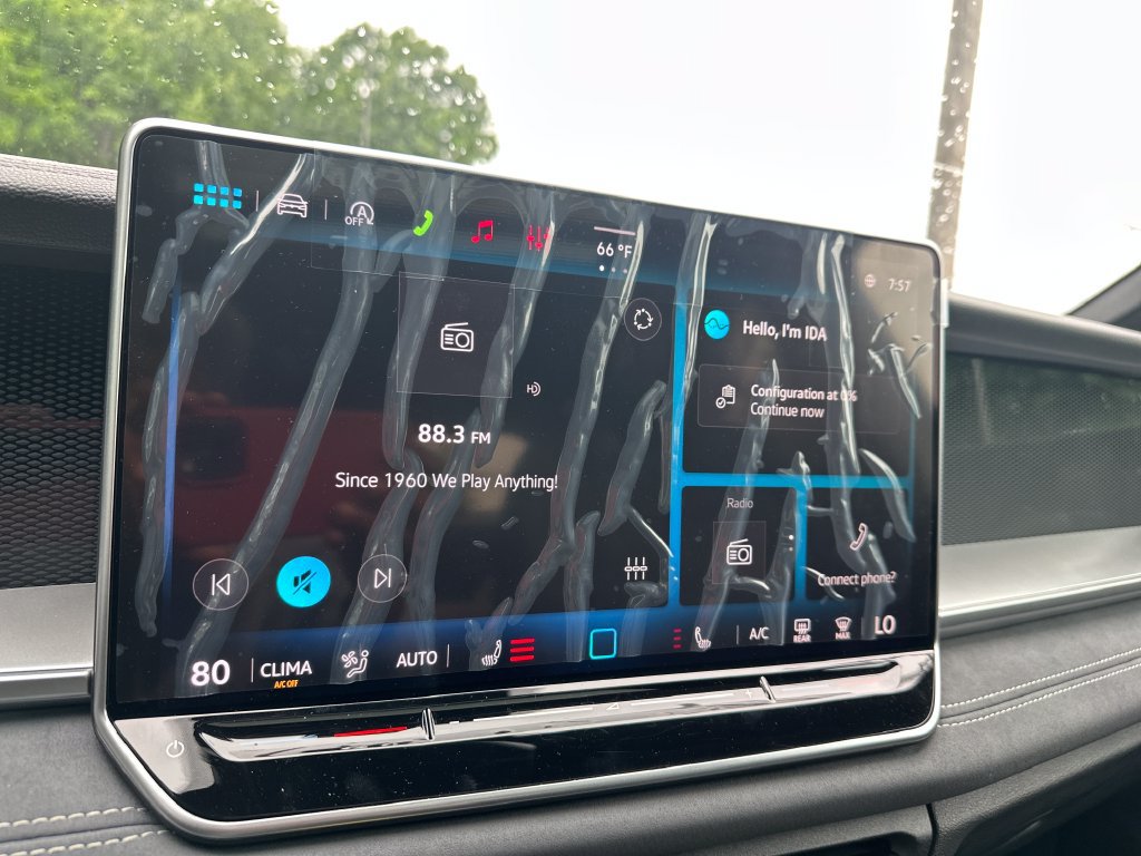 New 2026 Volkswagen Tiguan SE R-Line AWD/4WD image 14