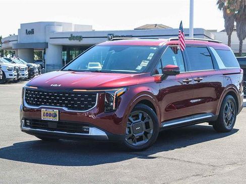 Used 2025 Kia Carnival SX image 1