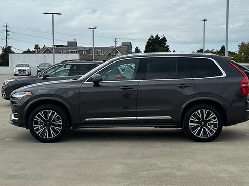 Certified 2023 Volvo XC90 T8 Plus image 6