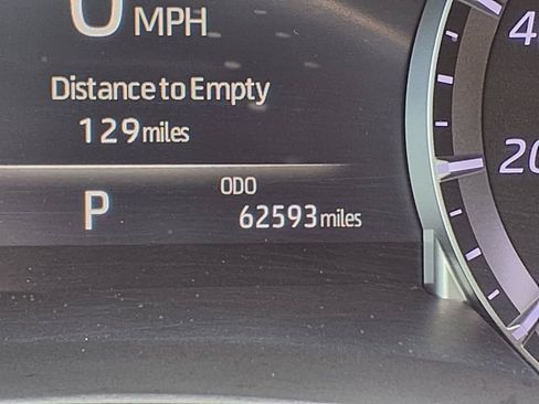Used 2022 Toyota Highlander XLE FWD image 35