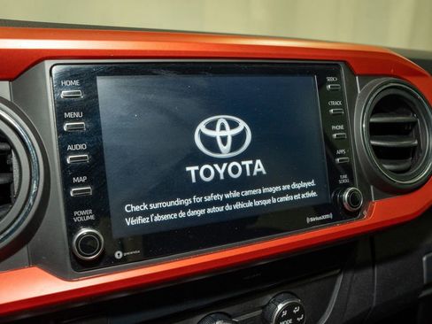 Certified 2020 Toyota Tacoma TRD Sport image 11