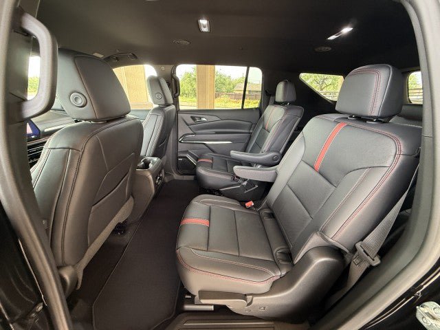 New 2026 Chevrolet Traverse RS FWD image 32