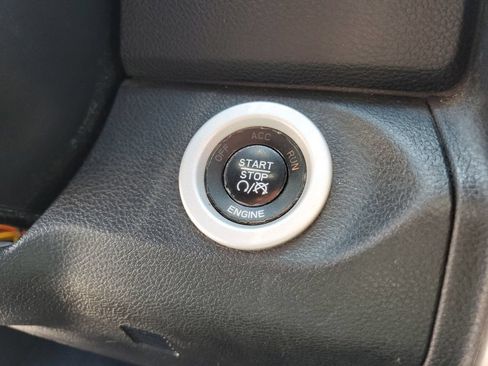 Used 2016 RAM 1500 Limited AWD/4WD image 17