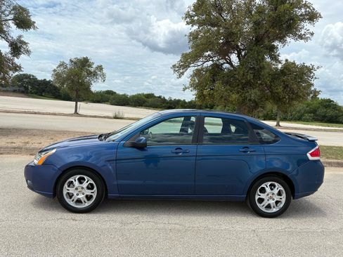 Used 2009 Ford Focus SES FWD image 7