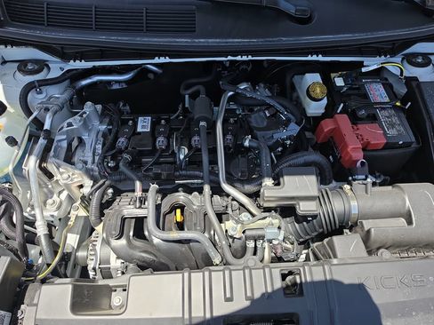 New 2026 Nissan Kicks SR w/ SR Premium Package FWD image 26
