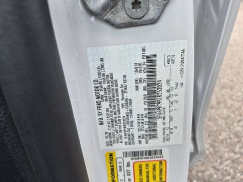 Used 2020 Ford Fusion SE AWD/4WD image 36