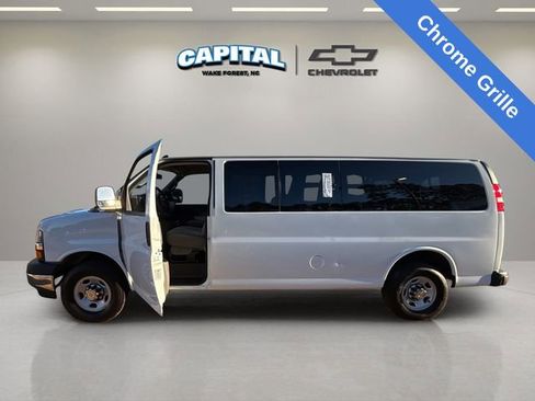 Used 2024 Chevrolet Express 3500 LT w/ LT Preferred Equipment Group image 13