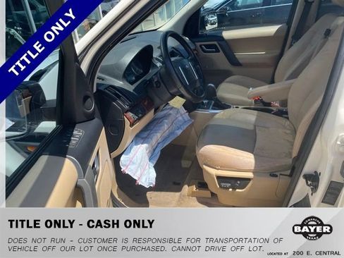 Used 2008 Land Rover LR2 HSE image 3