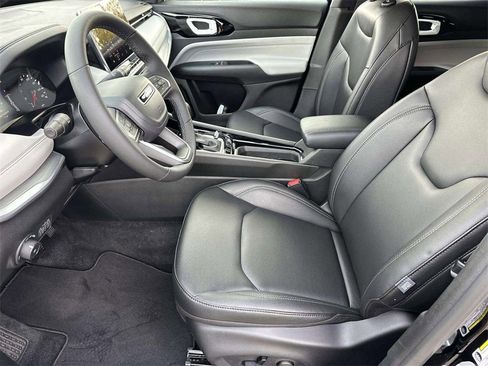 New 2026 Jeep Compass Limited image 10