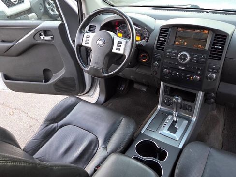 Used 2012 Nissan Pathfinder Silver image 39