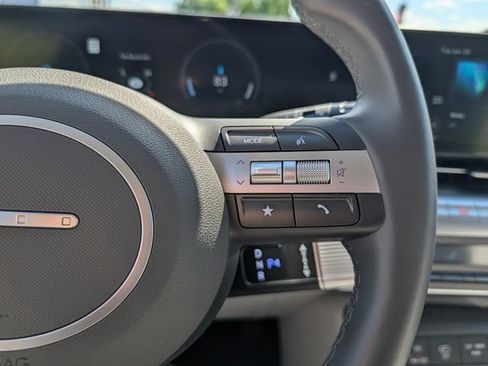 Used 2024 Hyundai Kona SEL FWD image 21