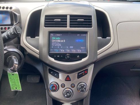 Used 2016 Chevrolet Sonic LT FWD image 15