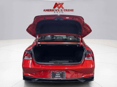 Used 2022 Hyundai Elantra Limited image 49