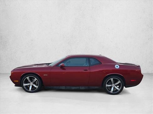 Used 2014 Dodge Challenger R/T RWD image 8