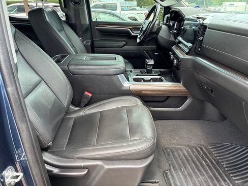 Used 2022 Chevrolet Silverado 1500 RST w/ Convenience Package II RWD image 21