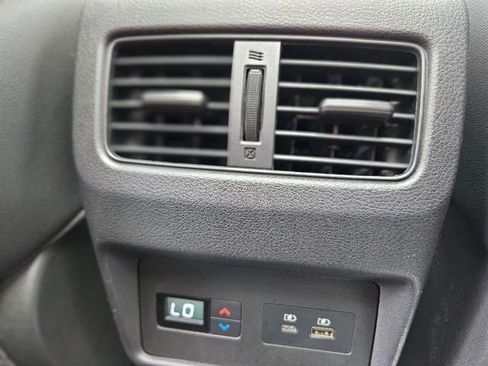 Certified 2023 Nissan Rogue SL w/ SL Premium Package image 31