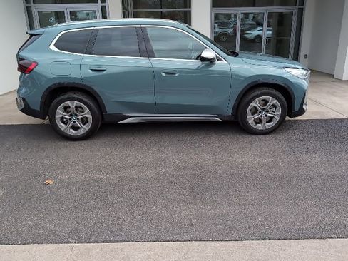 Used 2023 BMW X1 xDrive28i w/ Premium Package image 2
