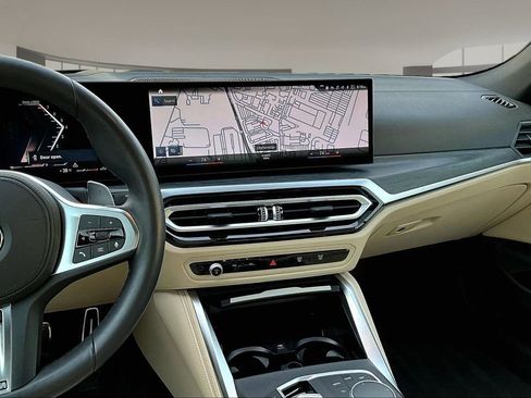 Used 2024 BMW M440i Convertible w/ Premium Package image 6