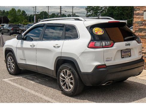Used 2021 Jeep Cherokee Latitude Lux w/ Comfort/Convenience Group AWD/4WD image 5
