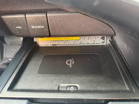 Used 2020 Toyota Camry XSE FWD image 20