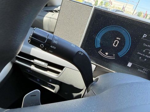 Used 2025 Hyundai Sonata SEL FWD image 18