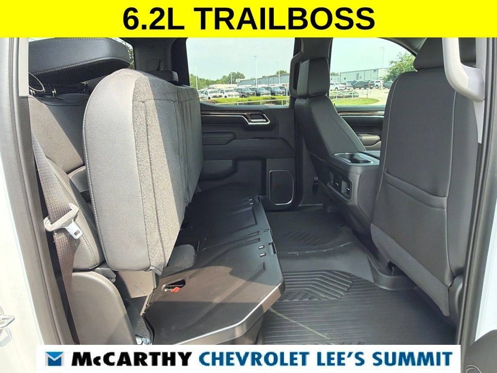 Used 2023 Chevrolet Silverado 1500 LT Trail Boss w/ Convenience Package II AWD/4WD image 35