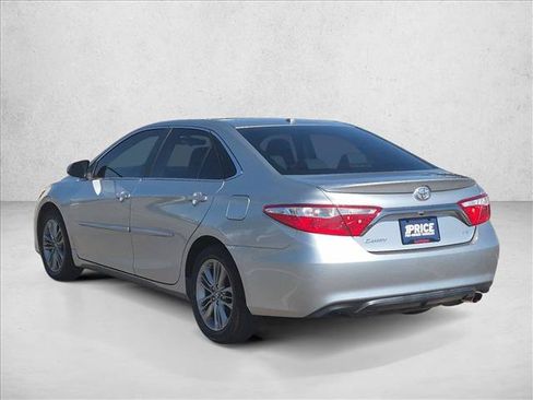 Used 2015 Toyota Camry SE FWD image 8