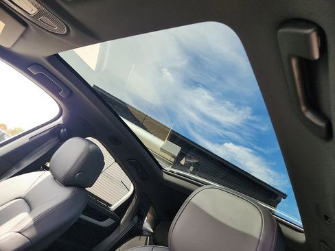 New 2026 Porsche Cayenne Coupe image 12