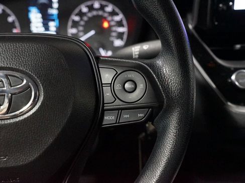 Used 2025 Toyota Corolla LE FWD image 13