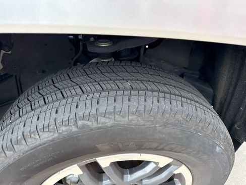 Used 2024 Toyota Tacoma TRD Sport RWD image 2